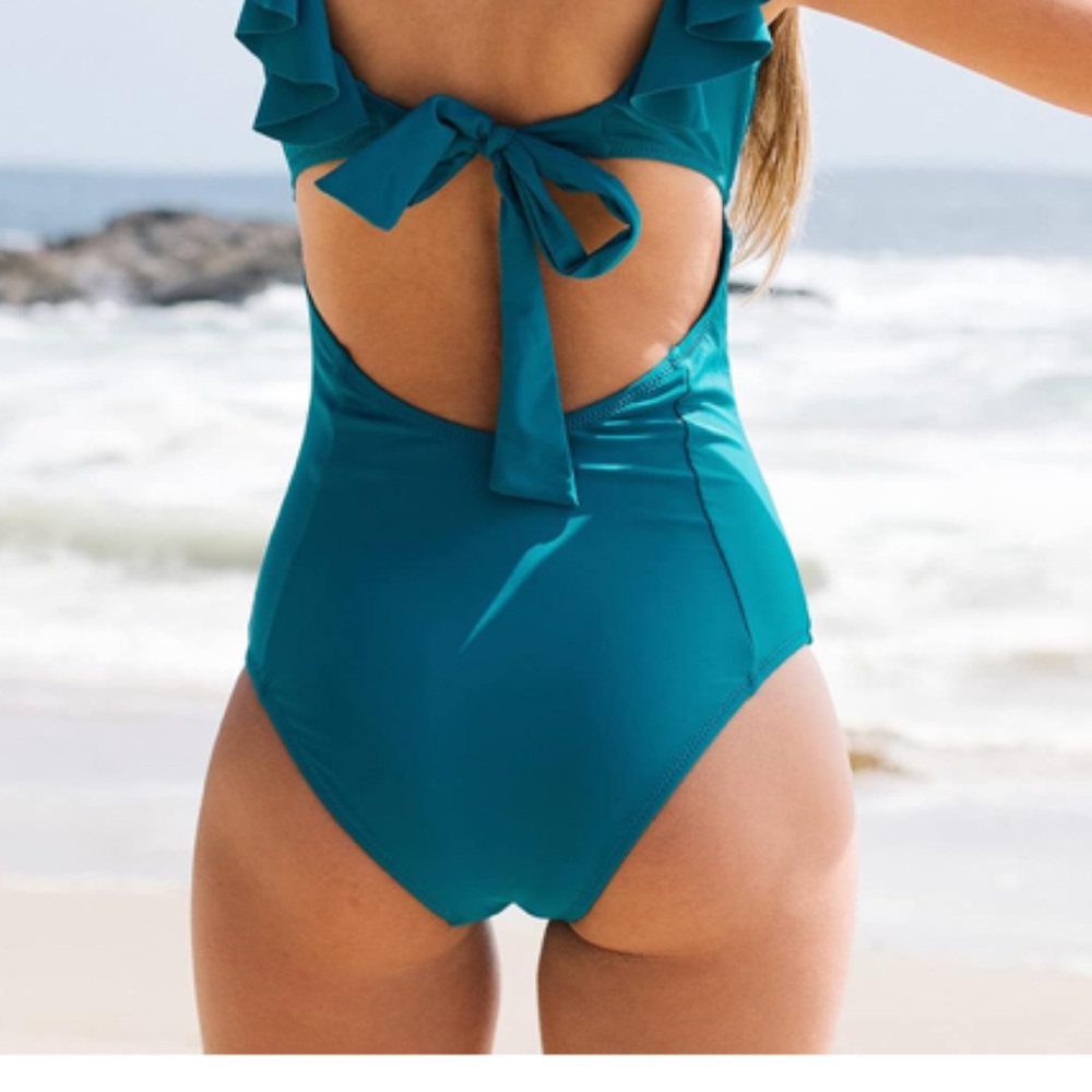 CUPSHE Women's One Piece Swimsuit Ruffle - Picture 7 of 8